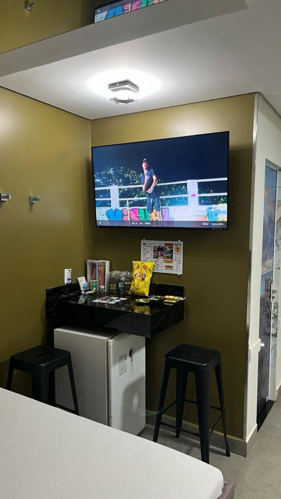 Motel Drive In T - Prolongamento Da Avenida Getulio Vargas Facil Acesso Ao Shopping Patio Chapecó Extérieur photo