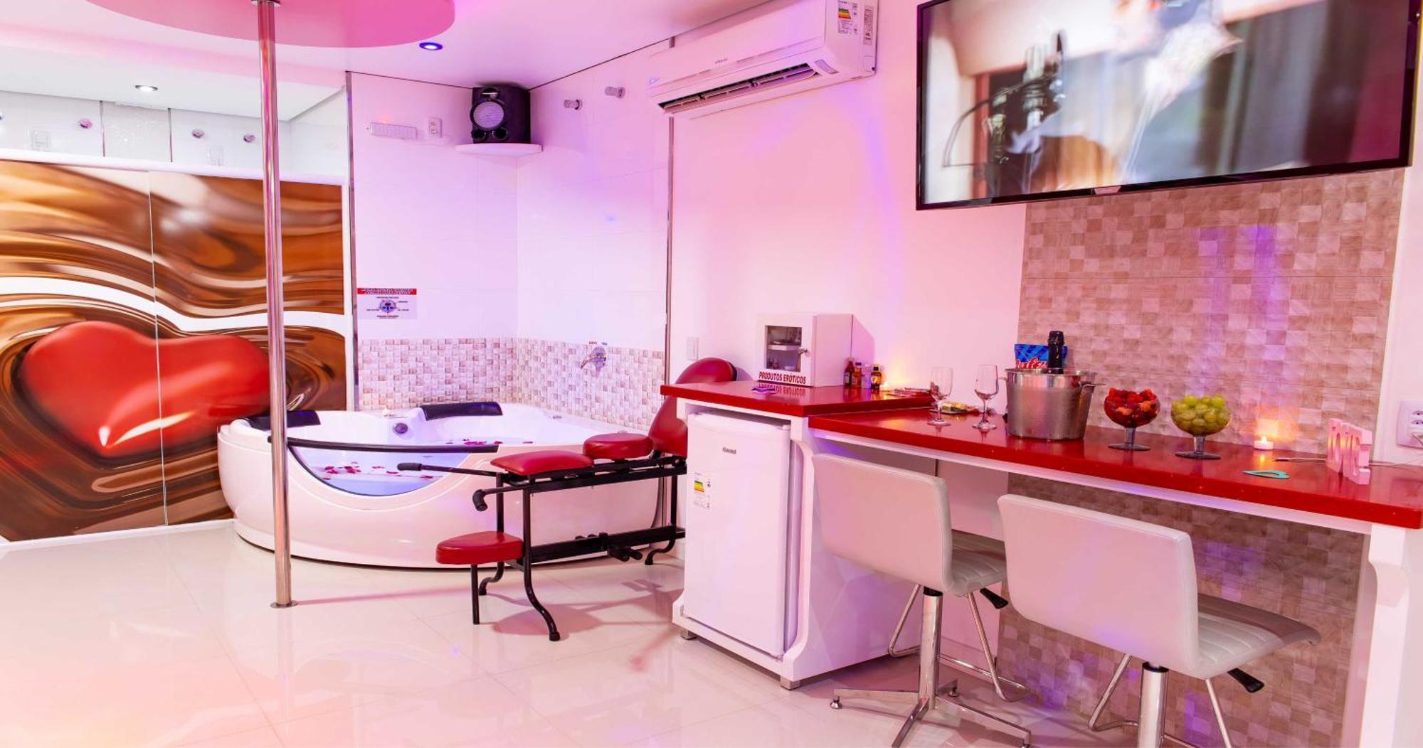 Motel Drive In T - Prolongamento Da Avenida Getulio Vargas Facil Acesso Ao Shopping Patio Chapecó Extérieur photo